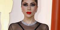 Lady Gaga no tapete champanhe do Oscar  Foto: Reuters