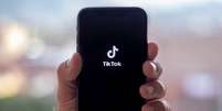 App TikTok é excluído de celulares do governo britânico  Foto: Poder360