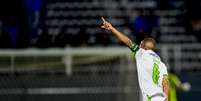 Volante está no Coelho desde 2016 e construiu uma grande história (Foto: Mourão Panda/América-MG)  Foto: Lance!