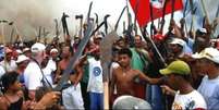MST organiza invasões na Bahia; fazendeiros começaram a reagir ao movimento na cidade de Santa Luzia  Foto: Foto Reprodução/MST / Perfil Brasil