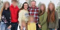 Na foto a vítima, Angela Craig, ao lado do marido, suspeito pelo crime, e os seis filhos do casal  Foto: Summerbrook Dental Group/Facebook