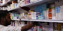 Preço dos remédios sobe a partir de abril, mas impactos não são imediatos  Foto: REUTERS/Akhtar Soomro