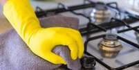 Confira dicas para limpar fornos e fog&otilde;es sem erros  Foto: Guia da Cozinha