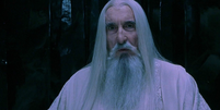 Christopher Lee como Saruman em O Senhor dos An&eacute;is.  Foto: Adoro Cinema