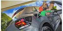 Mais etanol na gasolina: não seria mais fácil incentivar o uso do etanol?  Foto: VW / Pedro Danthas / Guia do Carro