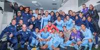 Jogadores do Bolívar festejam a vitória sobre o Palmeiras  Foto: Reprodução