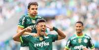 Gabriel Menino, do Palmeiras, comemora gol marcado no duelo com o Água Santa na final do Paulistão neste domingo, 9.  Foto: Marcello Zambrana/AGIF / Reuters
