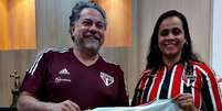Julio Casares, presidente do São Paulo, e a professora Cinthia Barbosa (Foto: Reprodução/Instagram)  Foto: Lance!