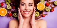 Uma dieta saudável contribui para a beleza da pele  Foto: Roman Samborskyi | Shutterstock / Portal EdiCase