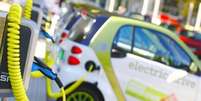 Setor de carros elétricos cresceu 50% nas vendas no primeiro trimestre de 2023  Foto: Pixabay / Guia do Carro