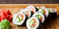 Sushi de pepino, tomate e alface  Foto: Yuliia Holovchenko | Shutterstock / Portal EdiCase