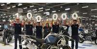 BMW comemora marca de 100 mil motos produzidas no Brasil.  Foto: Grupo BMW / Guia do Carro