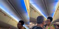 Passageira é retirada de voo  Foto: Redes sociais