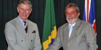 Lula e rei Charles em 2009, em um encontro no Palácio do Planalto  Foto: José Cruz/Agência Brasil