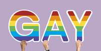 gay_origem da palavra  Foto: Arte/Gabriel Moraes