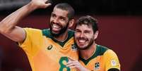 Wallace e Bruninho em ação pela seleção brasileira de vôlei  Foto: Reprodução/Instagram @bruninho1 / Estadão