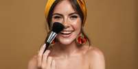 Cada formato de pincel é específico para uma maquiagem  Foto: Dean Drobot | ShutterStock / Portal EdiCase