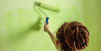 Veja dicas de pintar a parede e mudar a decoração do seu lar -  Foto: Shutterstock / Alto Astral
