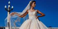 Saiba como escolher o vestido de noiva ideal para o seu casamento -  Foto: Shutterstock / Alto Astral