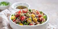 Salada de quinoa  Foto: Elena Shashkina | Shutterstock / Portal EdiCase