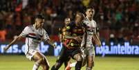 Sport e São Paulo se enfrentam pela Copa do Brasil  Foto: RAFAEL MELO/MYPHOTO PRESS/ESTADÃO CONTEÚDO