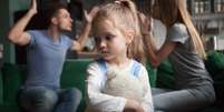 A alienação parental causa sérios prejuízos ao bem-estar dos filhos -  Foto: Shutterstock / Alto Astral