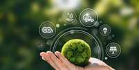 Reciclagem, energia solar, agricultura orgânica e reutilização da água são alguns exemplos de sustentabilidade Foto: I going to make a greatest artwork as I can, by my head, my hand and by my mind / iStock