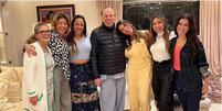 Silvio Santos ao lado das filhas  Foto: Reprodução/Instagram