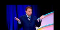 Silvio Santos atualmente está afastado do SBT, mas olhando tudo de longe enquanto as filhas estão no comando..  Foto: Reprodução, SBT / Purepeople