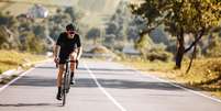 Andar de bicicleta - Shutterstock  Foto: Sport Life