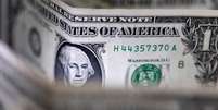 Equador usa o dólar americano como moeda oficial; veja outros países  Foto: Reuters