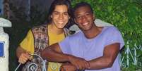 Sandrinho e Jefferson formavam um casal em "A Próxima Vítima"  Foto: Nelson Di Rago / TV GLOBO