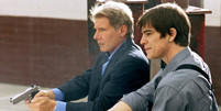 Harrison Ford e Josh Hartnett em cena de Divisão de Homicídios.  Foto: Adoro Cinema