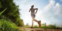 Exercício físico serve para tratar a fibromialgia - Shutterstock  Foto: Sport Life