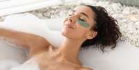 Dedique um tempo para o autocuidado com um spa em casa -  Foto: Shutterstock / Alto Astral