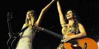 Paula Fernandes se apresentou com Taylor Swift em 2012 - Shutterstock  Foto: Famosos e Celebridades
