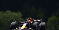 Mais uma vez no ano, Verstappen lidera o pelotão na F1  Foto: Red Bull Racing / Twitter