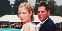 Ana Zimmerman e Gil Rocha na festa de casamento, em 2001  Foto: Reprodução
