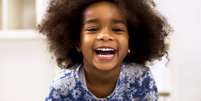Julho Laranja alerta: a atenção com a saúde bucal começa ainda na infância -  Foto: Shutterstock / Saúde em Dia