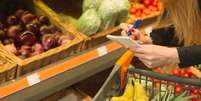 Veja como fazer uma lista de compras com alimentos saudáveis -  Foto: Shutterstock / Alto Astral