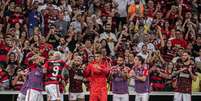 Jogadores do Flamengo comemorando gol contra o Grêmio pelo Brasileirão –  Foto: Paula Reis/Flamengo / Jogada10