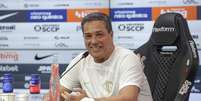 Vanderlei Luxemburgo em coletiva de imprensa  Foto: Esporte News Mundo