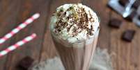 Milkshake de chocolate crocante  Foto: Guia da Cozinha