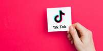 Tenha o amor em seus pés com a ajuda do Tik Tok -  Foto: Shutterstock / João Bidu