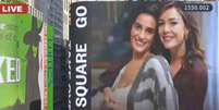 Fãs de Clara e Helena, de "Vai na Fé" compraram 15 segundos de outdoor na Times Square  Foto: Reprodução/Twitter/@centralreality