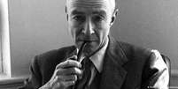 Robert Oppenheimer: "Agora tenho sangue nas mãos"  Foto: DW / Deutsche Welle