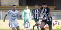 Santos, de Lucas Lima, e Botafogo, de Tiquinho empataram na Vila, neste domingo.  Foto: Divulgação / Jogada10