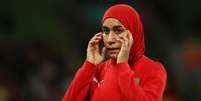 Nouhaila Benzina é a primeira jogadora a disputar uma Copa do Mundo com hijab  Foto: Asanka Brendon Ratnayake / Reuters
