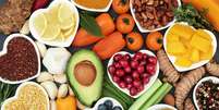 Alimentos fitness promovem um estilo de vida mais saud&aacute;vel  Foto: marilyn barbone | Shutterstock / Portal EdiCase