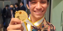 Matheus Alencar de Moraes, 16 anos, conquistou a medalha de ouro na Olimpíada Internacional de Matemática   Foto: Foto: Divulgação redes sociais